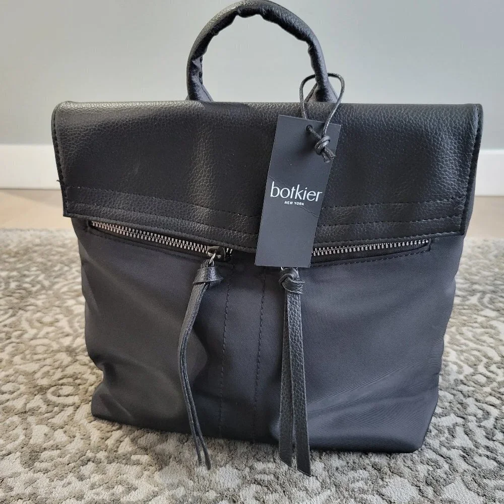 NWT Botikier New York Backpack Style Handbag
